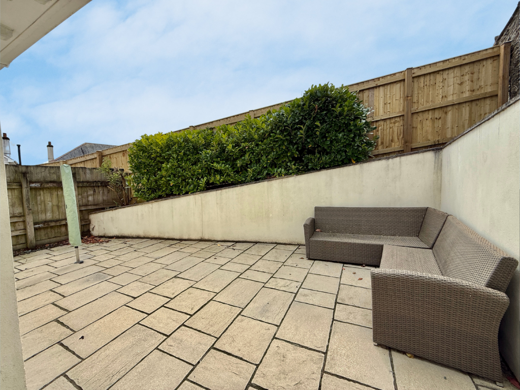 Large Patio to the side