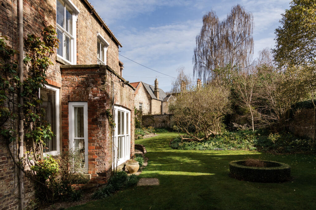 273139 - The Cottage 141.jpg