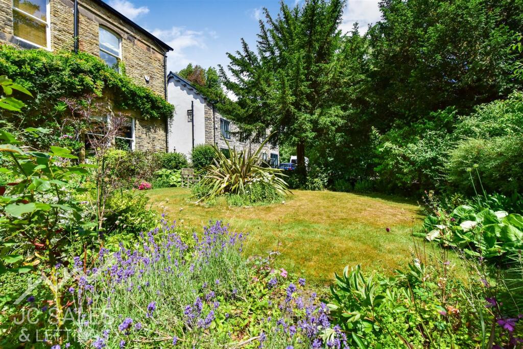 Front Garden.jpg