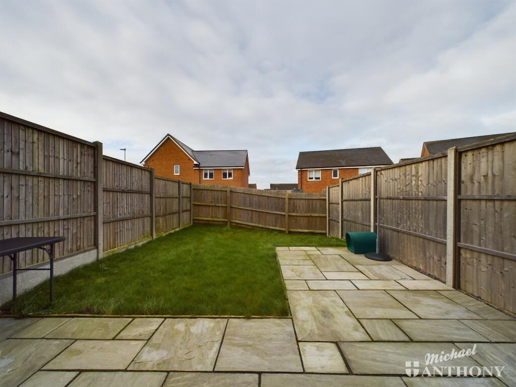 CAM02773G0-PR0226-STILL010