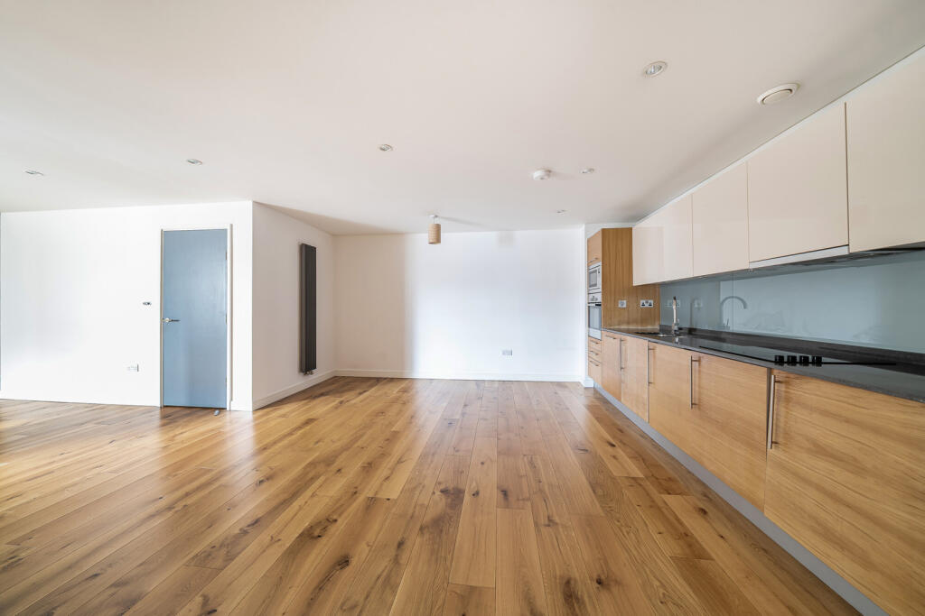 Kitchen/Reception