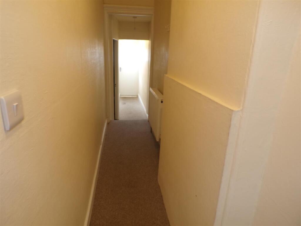 Hallway.JPG