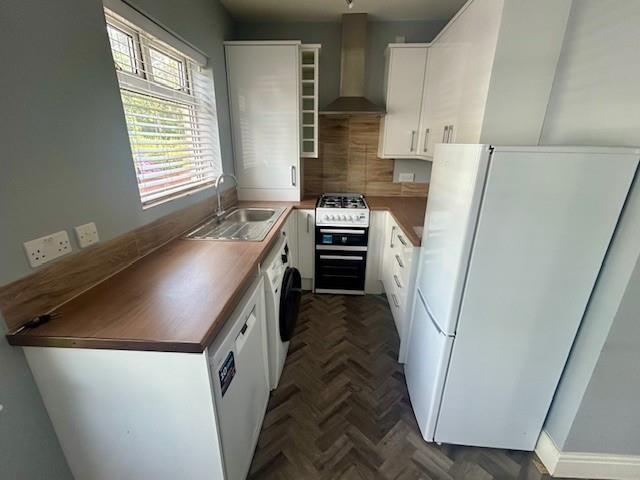 kitchen 149.jpg