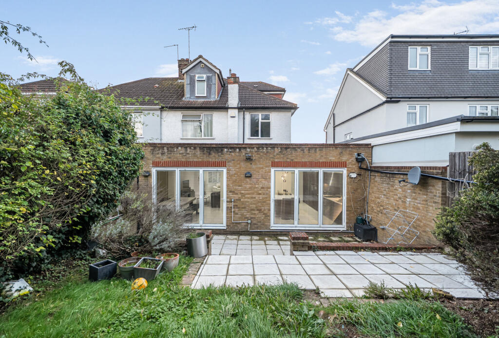 1371185-15-690a37...