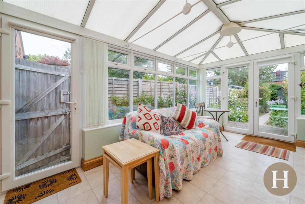 Hadleigh Estate Agents-14.jpg