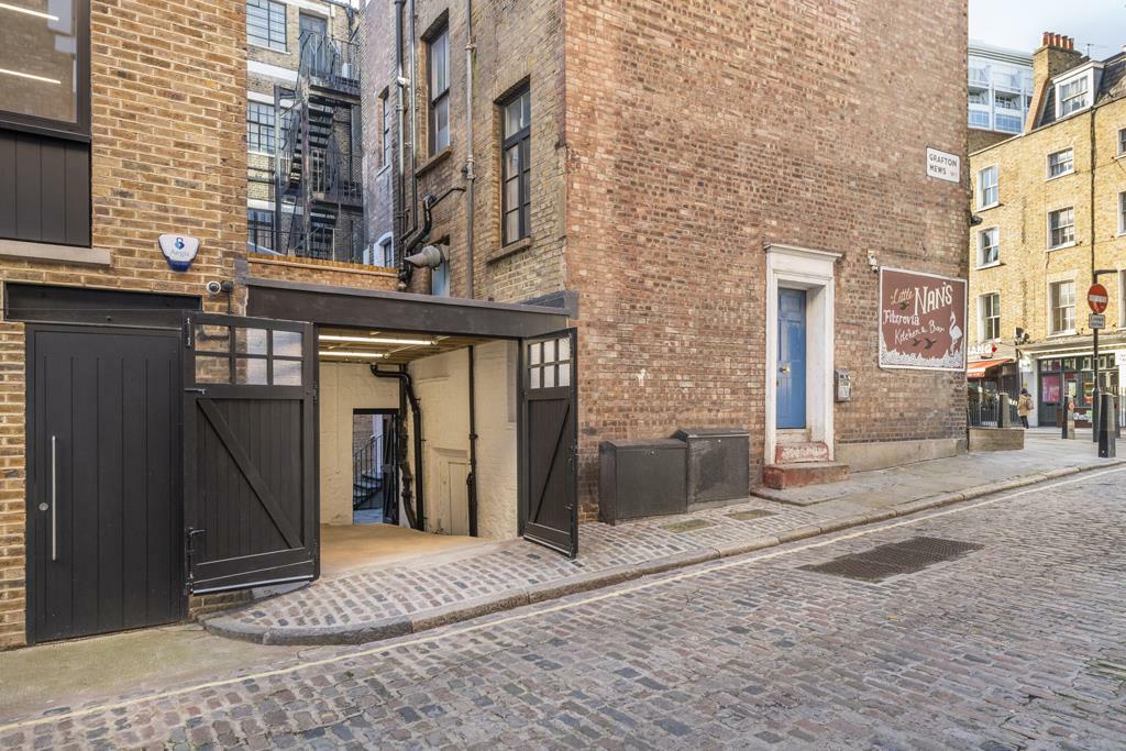 exterior (2).jpg