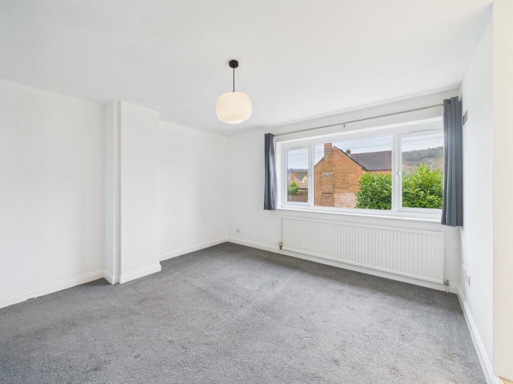 CAM01791G0-PR0202-STILL015