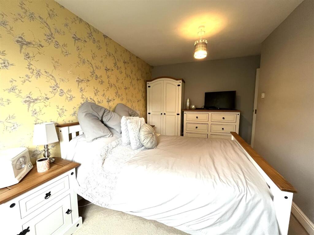 coulthwaite bed m.jpeg