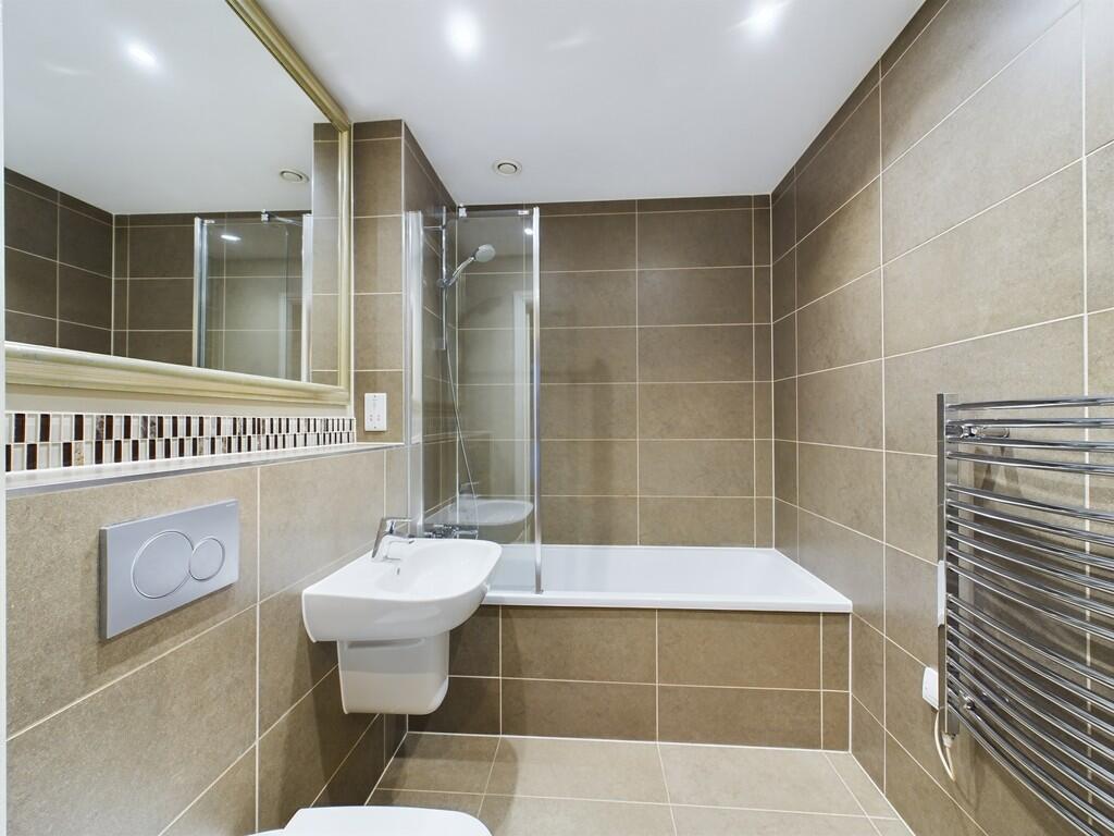 CAM01452G0-PR0072...