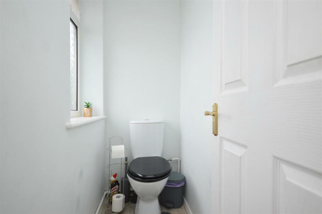 Separate WC