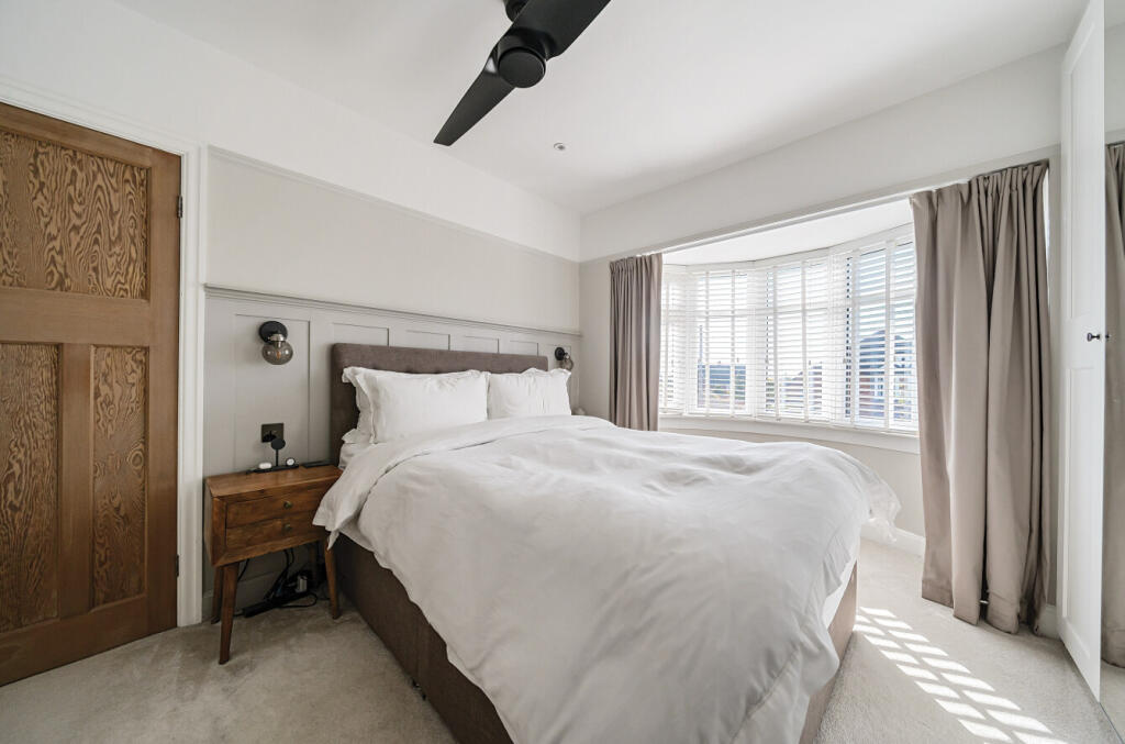 6800ef4dab2ca-l-1275835 (7)