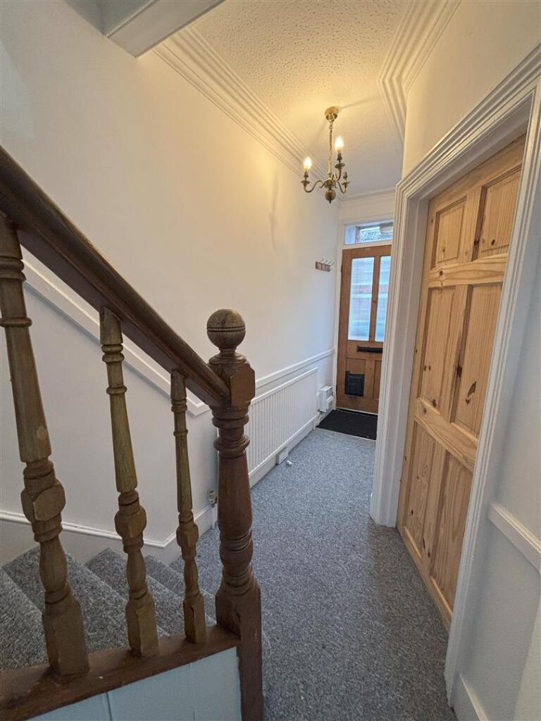 Hallway (1).jpg