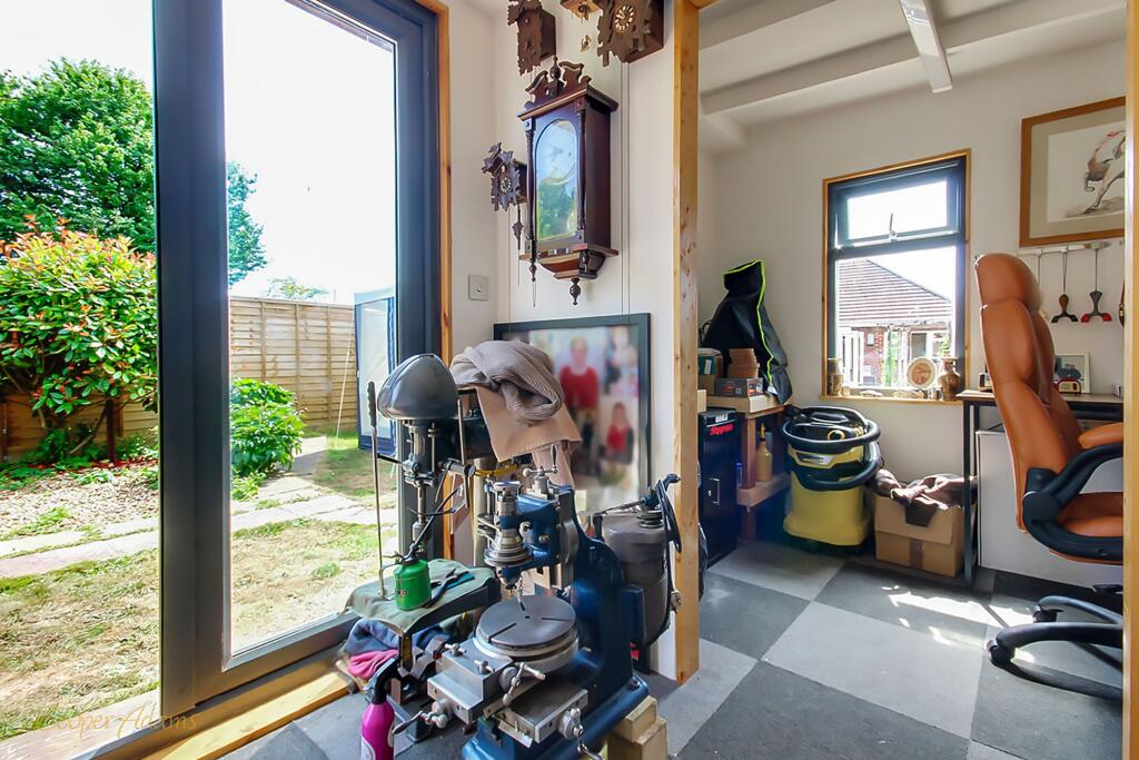 Office/workshop
