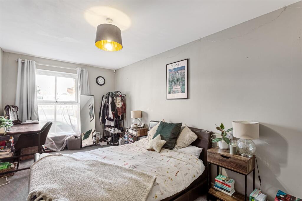 27_Centurion_Square_1 2.jpg