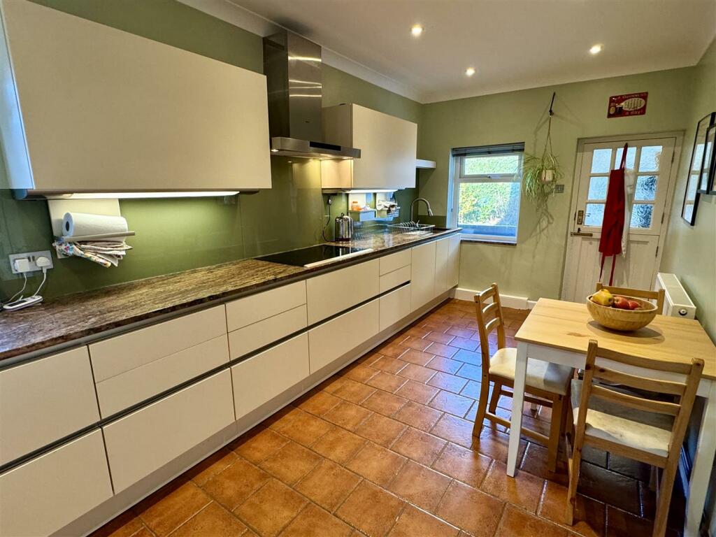 Kitchen breakfast Room