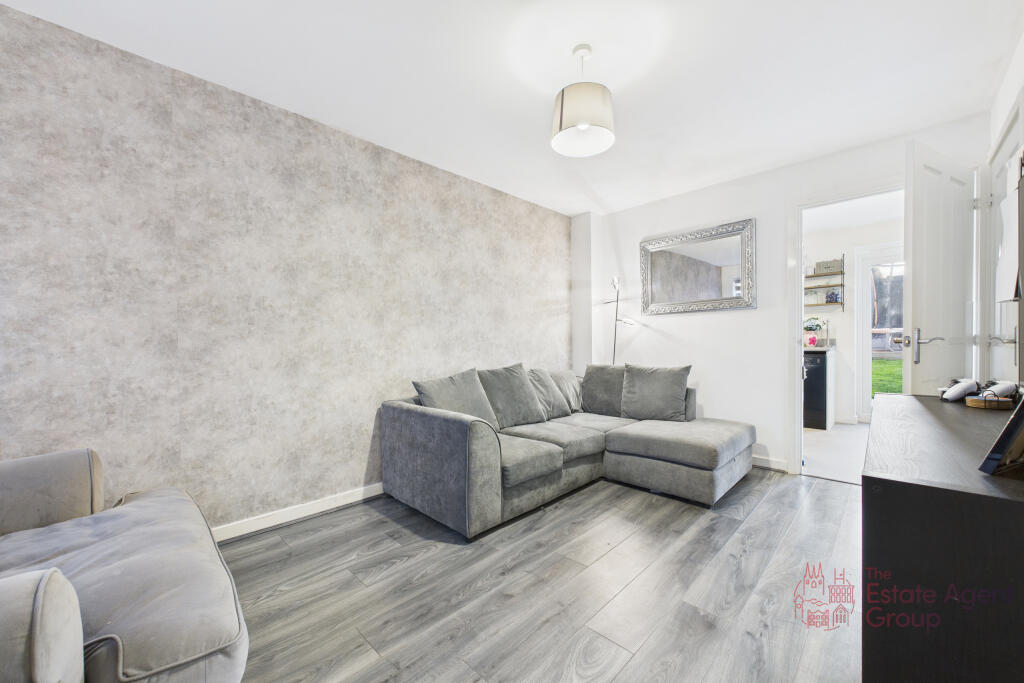 CAM02494G0-PR0053-STILL033