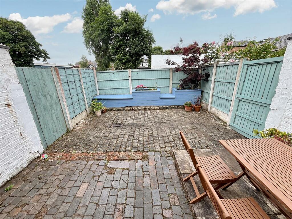 Courtyard Garden Aspect 2