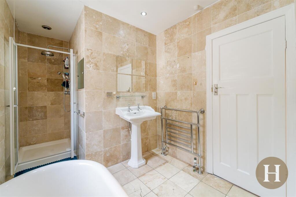 Hadleigh Estate Agents-45.jpg