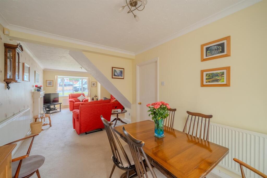 34 Birch Grove-18.jpg