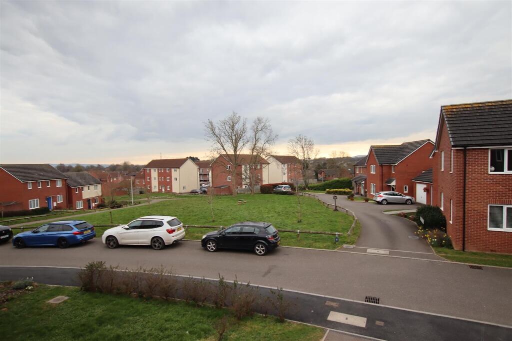 Outlook to Front.JPG