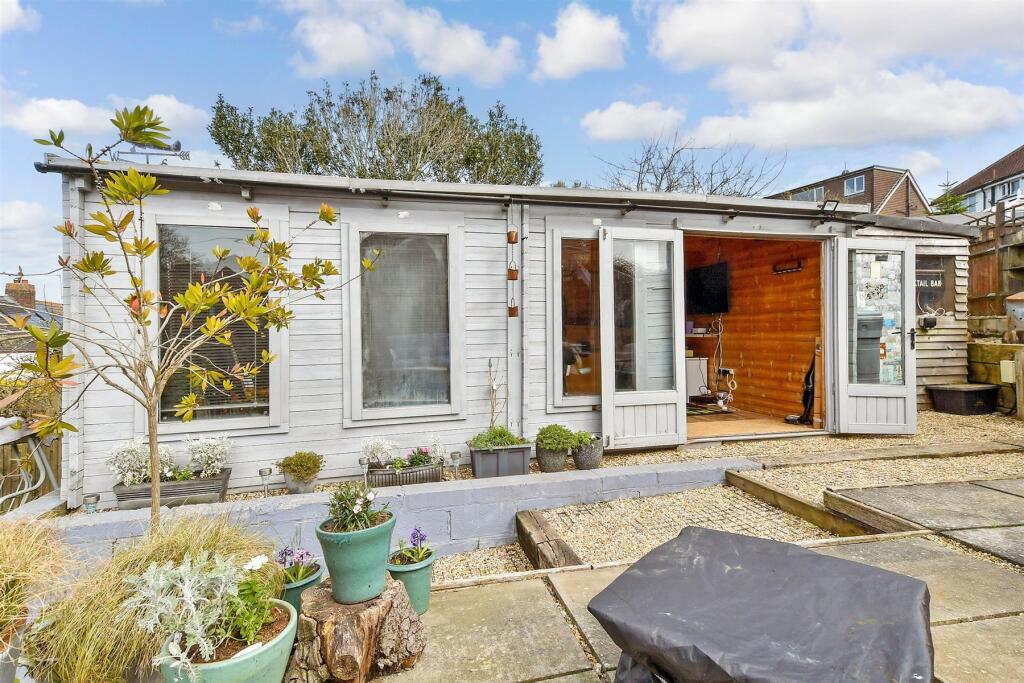 Workshop/Outbuildings