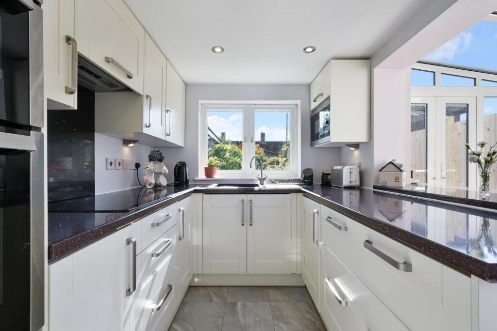 FERNDALE ROAD (1).jpg