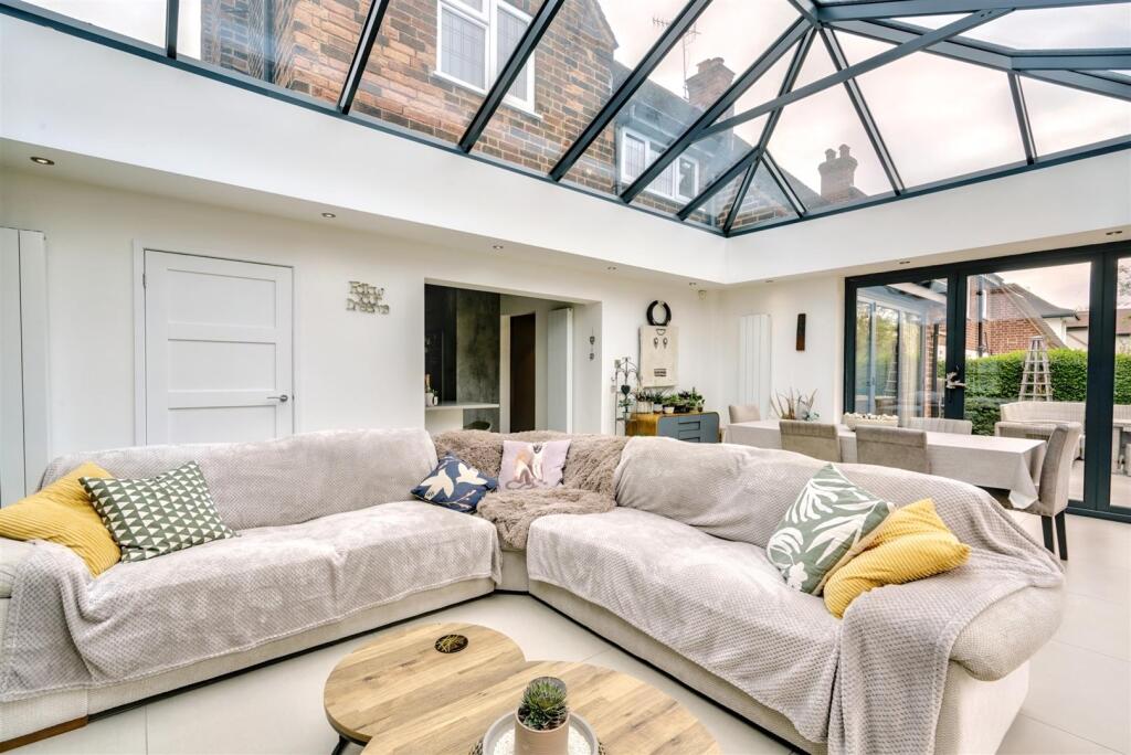 Sitting_Dining Room 1_2.jpeg