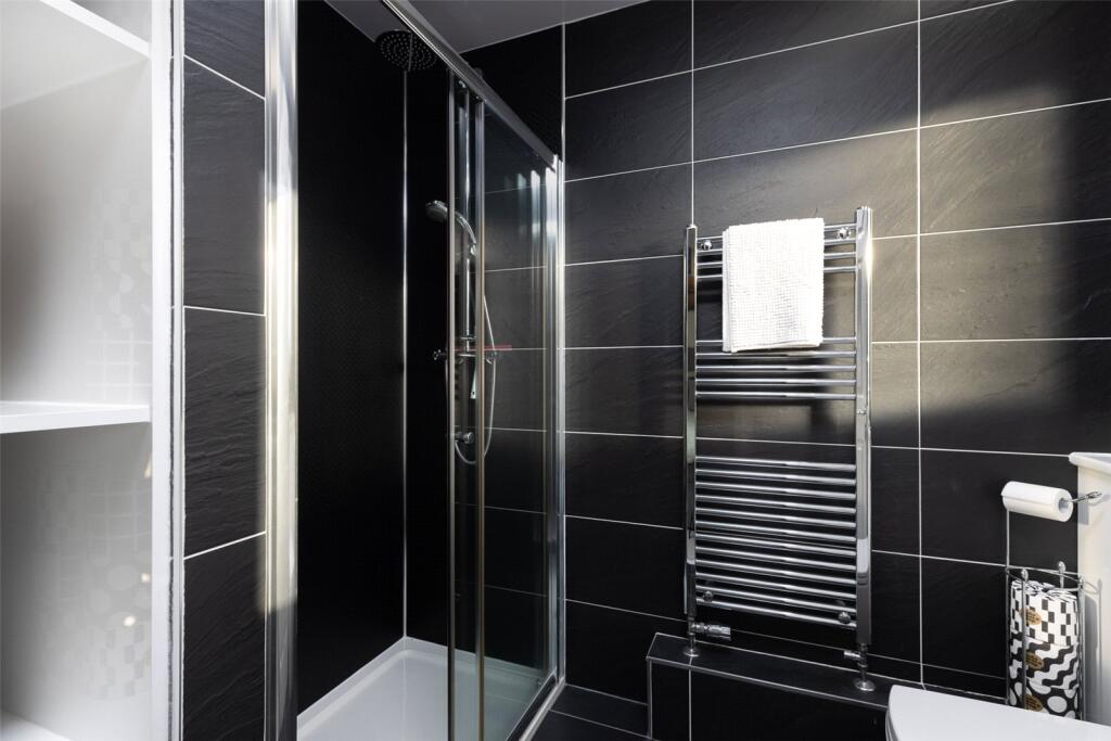 Bedroom 1 Ensuite