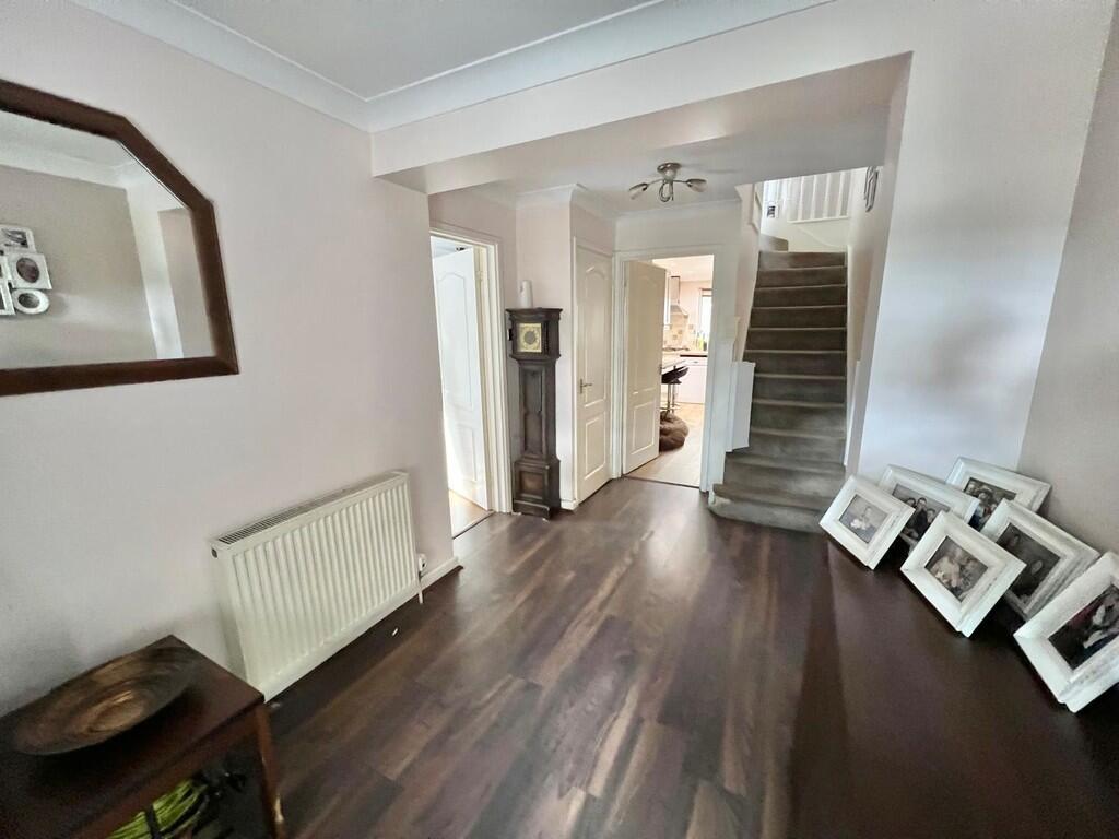 IMG-20250509-WA00...