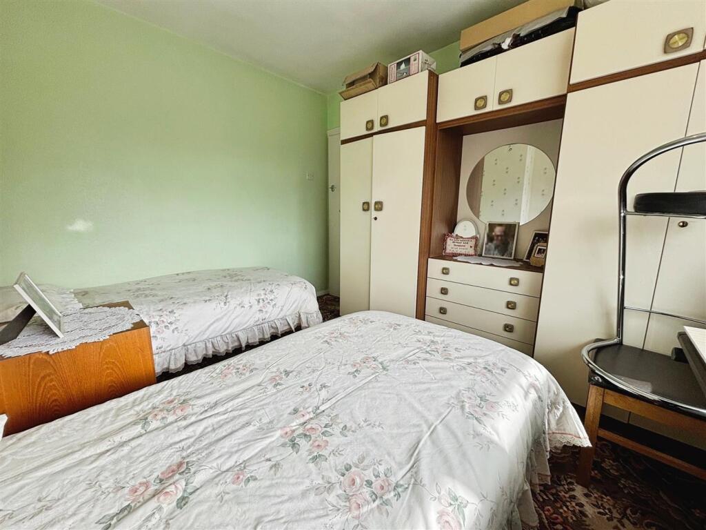 bab36923-Bed 202.jpg