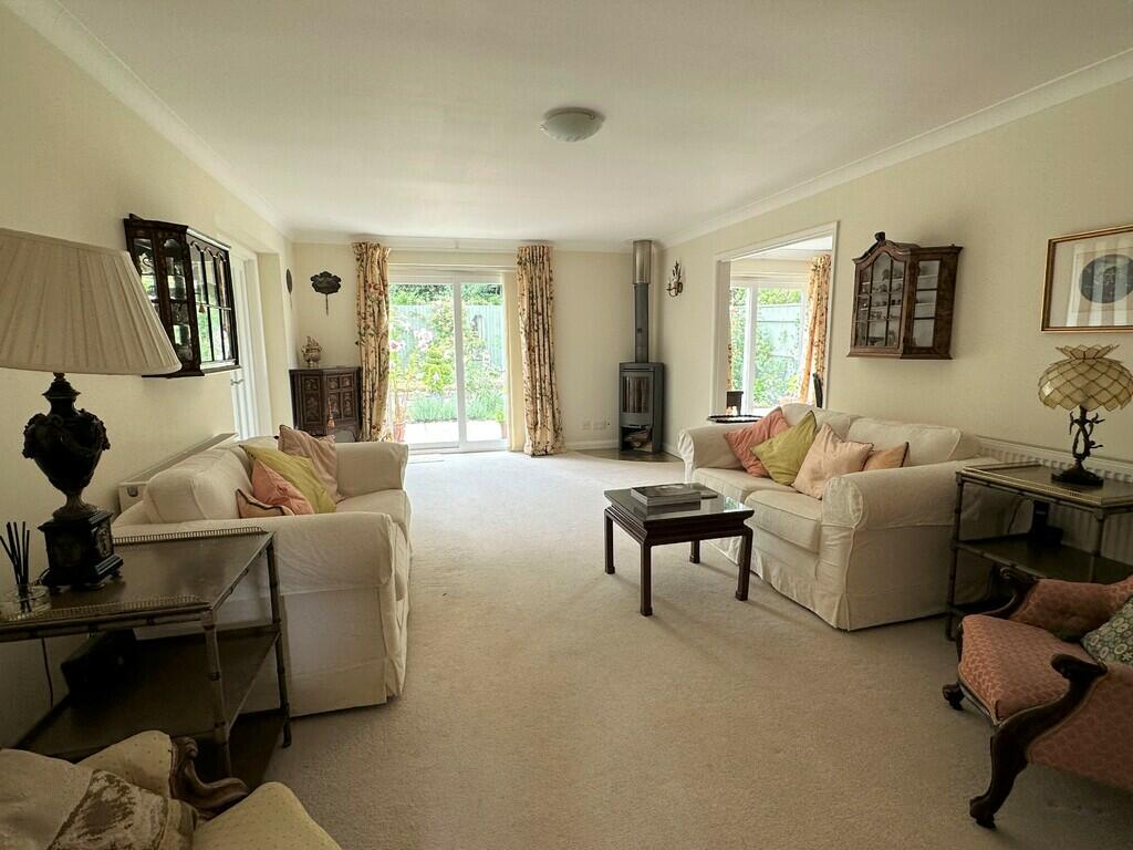 Sitting Room.JPG