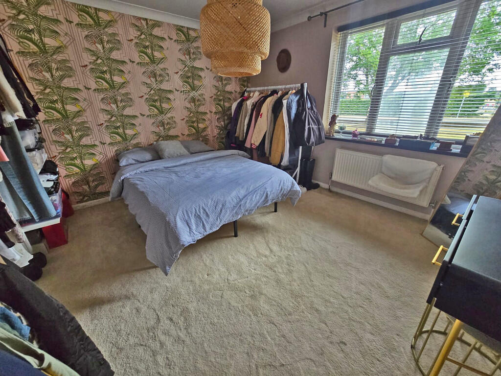 Second bedroom (6...