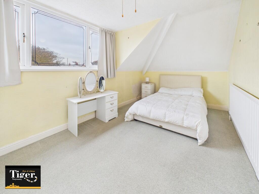 CAM02176G0-PR0727...