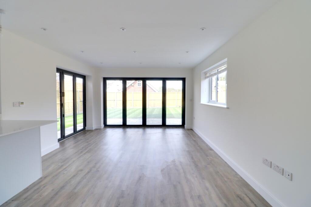 KITCHEN/DINING/FAMILY ROOM