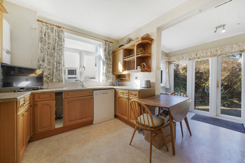 34 Pollards Hill ...