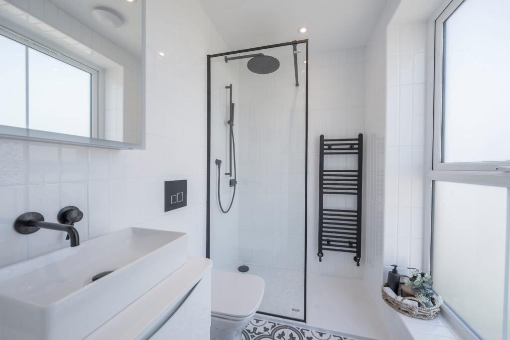 WhatsApp Image 2025-05-14 at 14.07.31_15220109