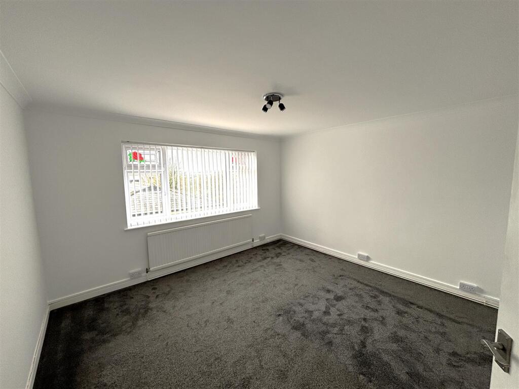 bedroom one.jpg