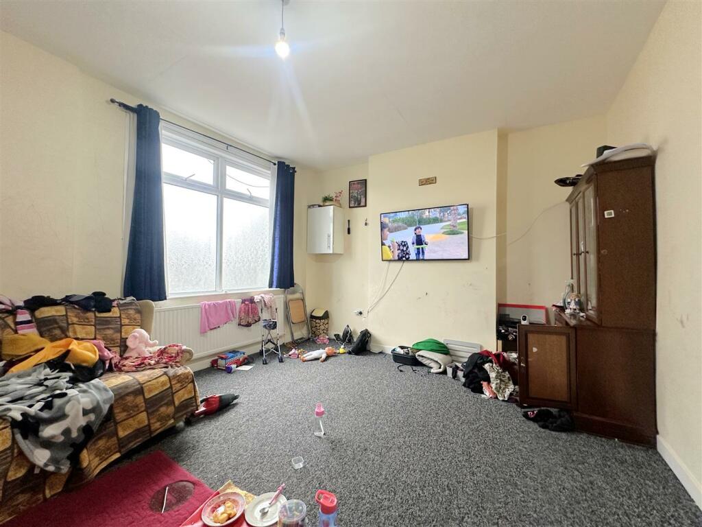 First floor flat lounge
