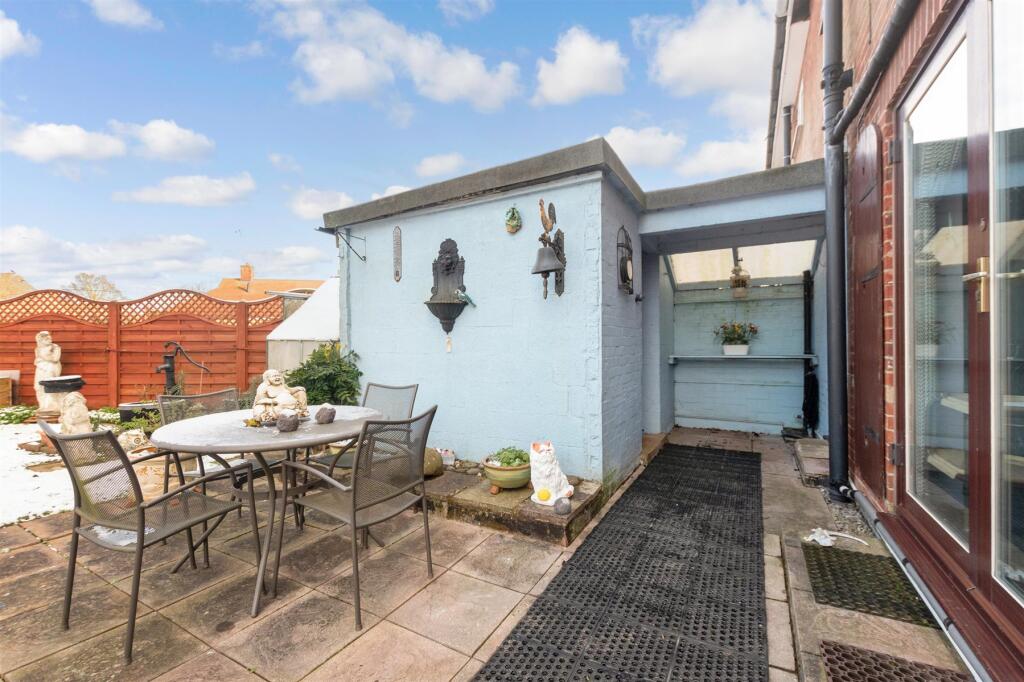 Workshop/Outbuildings