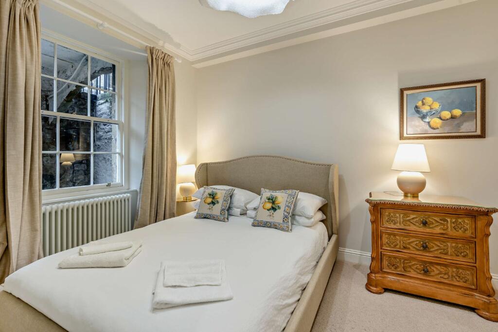 Large Bedroom