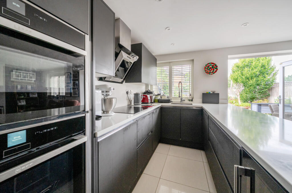 1328938-16-6880df...