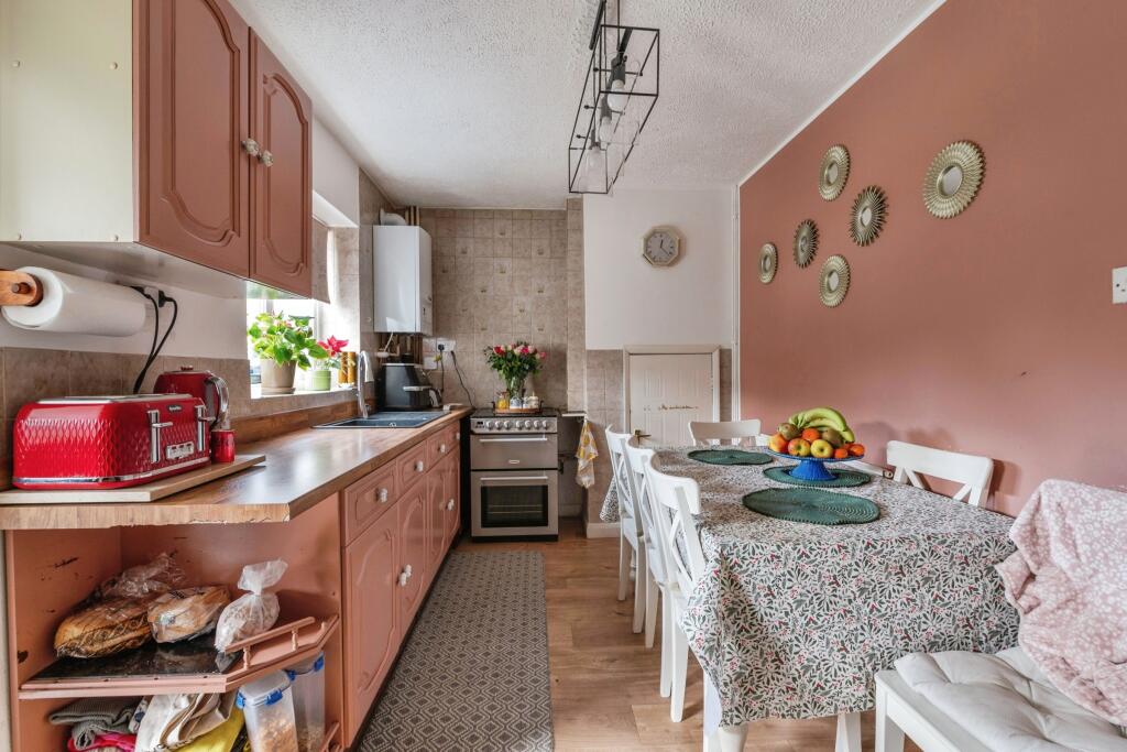 7de60efe79daef11a7307c1e521e10d0