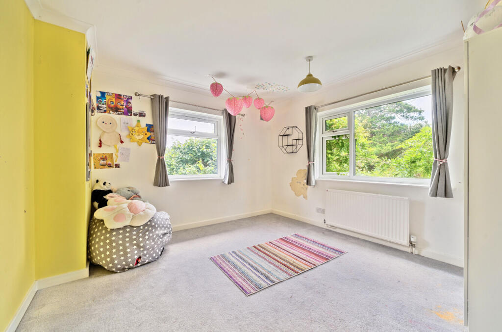 1303999-12-686408...