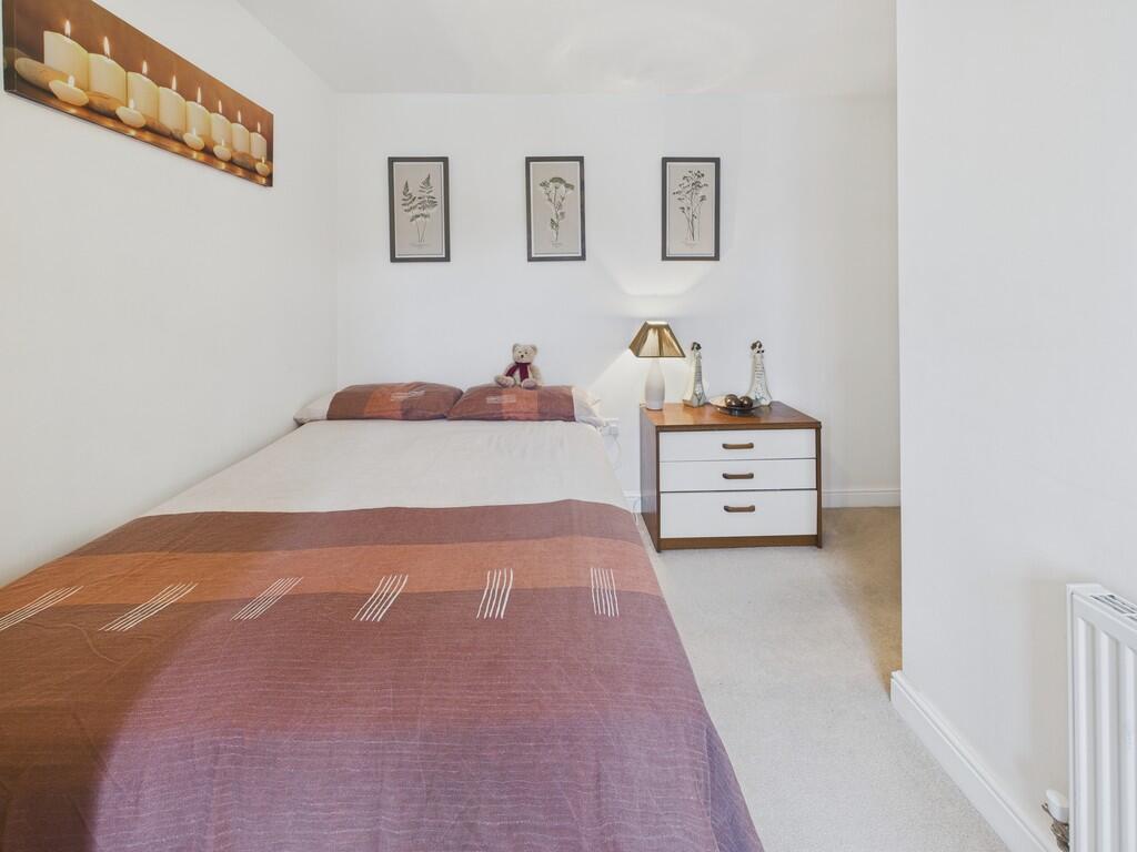 CAM04273G0-PR0223...