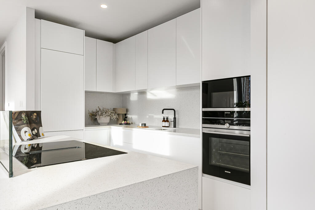 Parkhaus 2 bedroom  (7).jpg