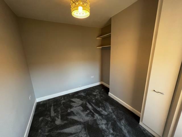 94 Byrom bed2.jpg