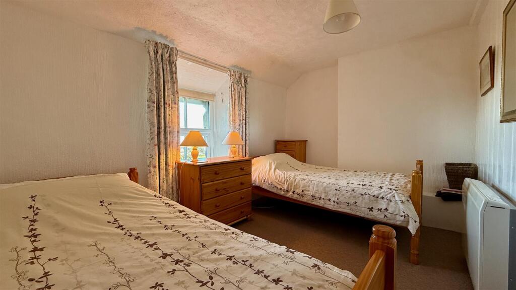 bed 1