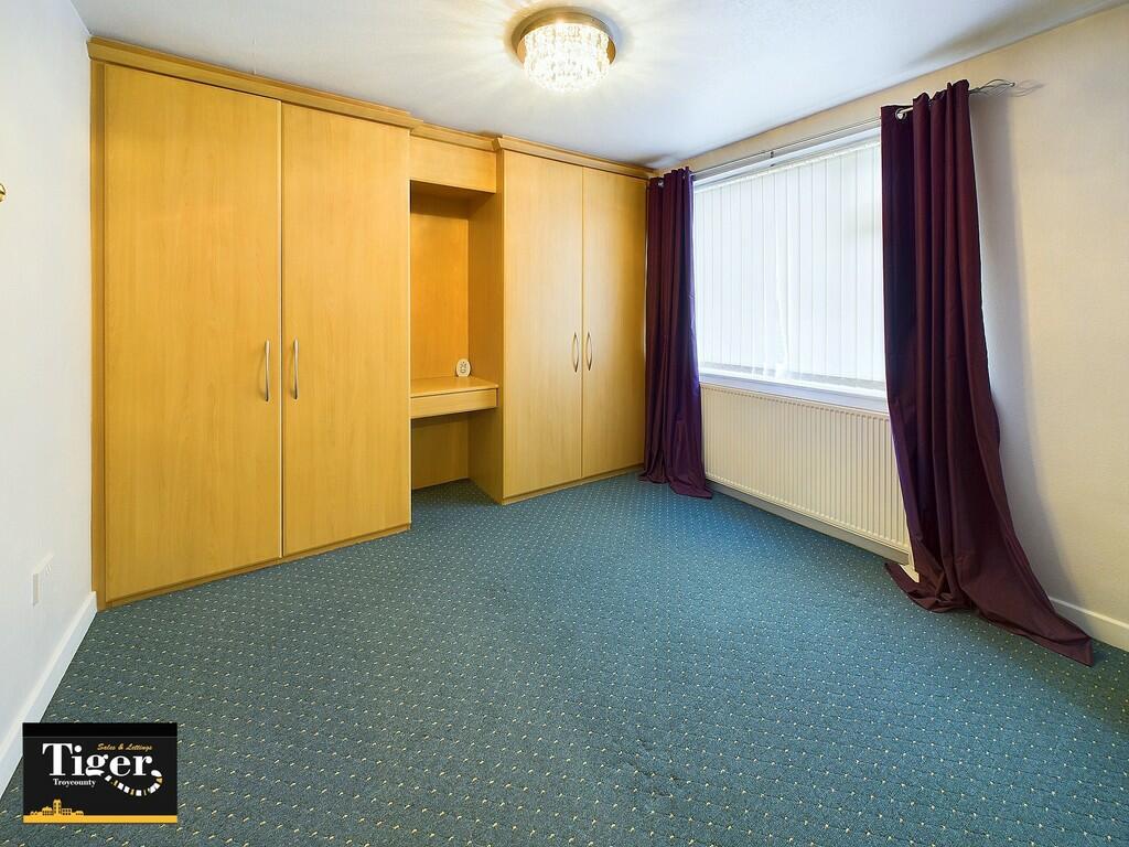 CAM02176G0-PR0434...