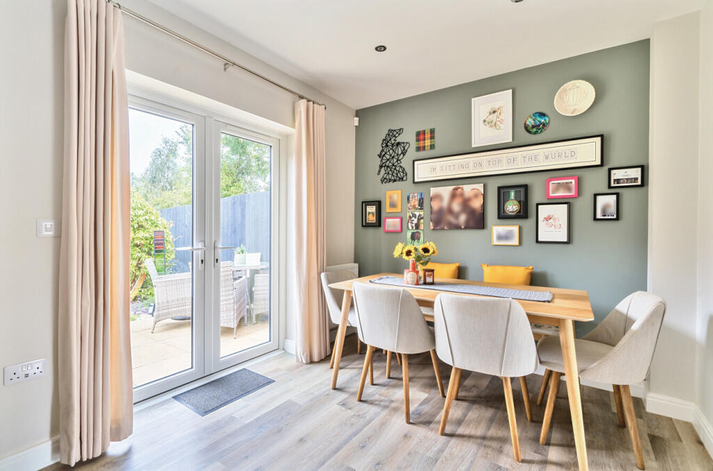 1325604-10-687775...