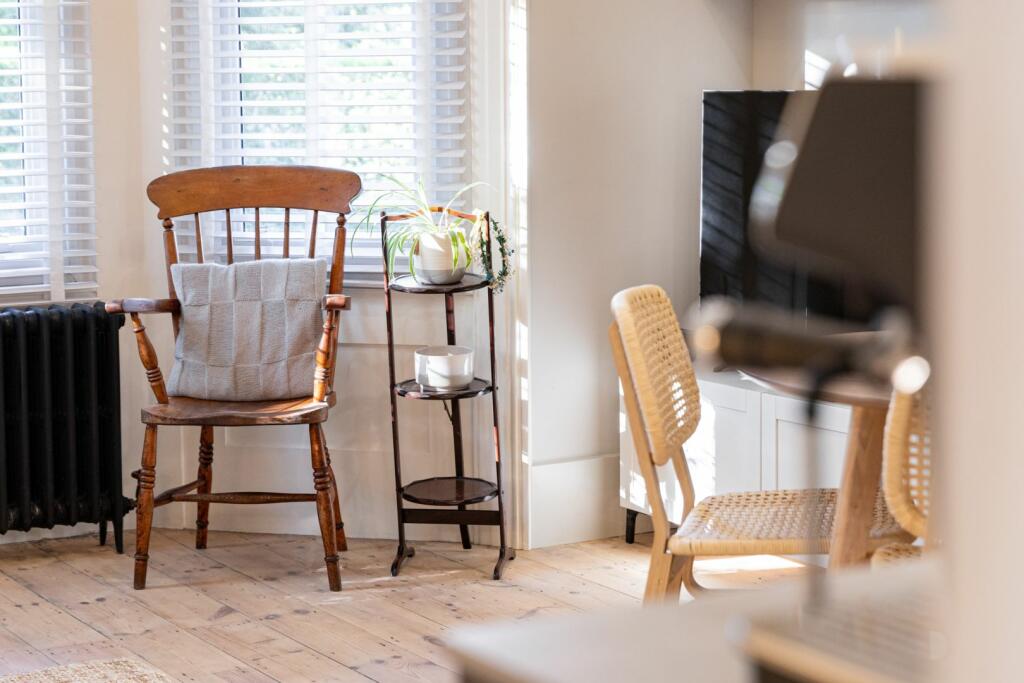 Lounge / Kitchen